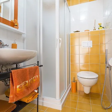Alma Guest house *